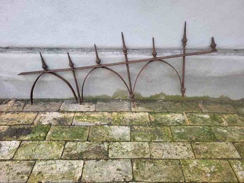 Antiker metallzaun - antiker,