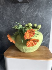 Vase Blumenvase Blumentopf gefilzt 100 % Wolle nachhaltig Hand Made Körbchen !