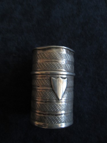 Pillendose döschen silber - pillendose,