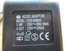 Dual Steckernetzteil Ladegerät 2 x DC 8 V / 200 mA funktioniert Stecker s. Foto