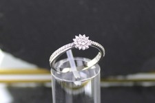 White gold brilliant ring