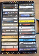 32 Musikkassetten im Koffer 70er 80er Rock + Pop Vintage Kult