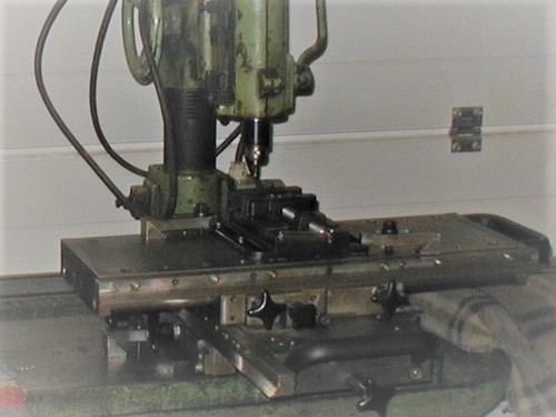 Tischbohrmaschine mit