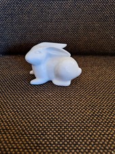 Porzellanfigur Hase Kaninchen sitzend weiß glasiert Fürstenberg Rarität Sammler