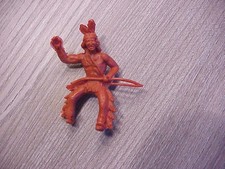 Indianer grüßend mit Bogen,Indianerreiter, rotbraun 6 cm, Koho,Heinerle,Domplast