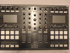 Native Instruments Traktor Kontrol S5 DJ Controller