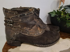 Ital. Echtleder-Stiefeletten Stiefel Boots Gr. 37 braun/kupfer Gamaschen Nieten