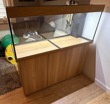 Schönes Aquarium JUWEL RIO