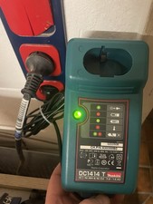 Makita DC1414T Ladegerät