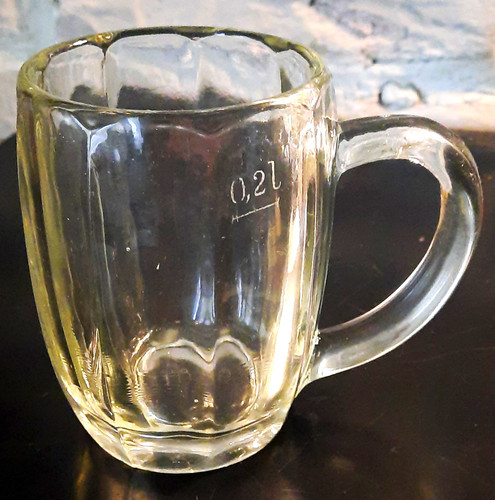 Alt glas bierkrug mit - mit, henkel