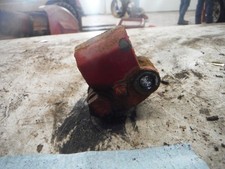 IH FARMALL     424  WITH NON