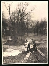 2 Fotografien Garten- und