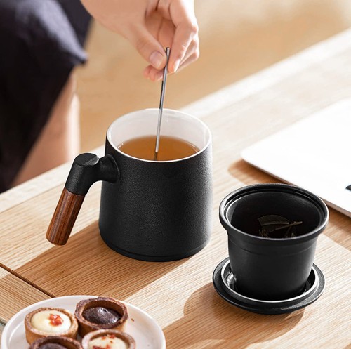 Teetasse mit deckel und sieb - mit,
