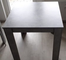 Tisch: Beton Optik B/H/T ca: 80 x75 x 80 cm Farbe: Beton