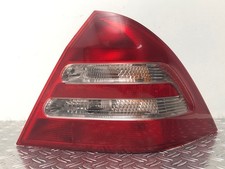 Rückleuchte Heckleuchte Rückstrahler rechts MERCEDES C-Klasse W203 A2038200264