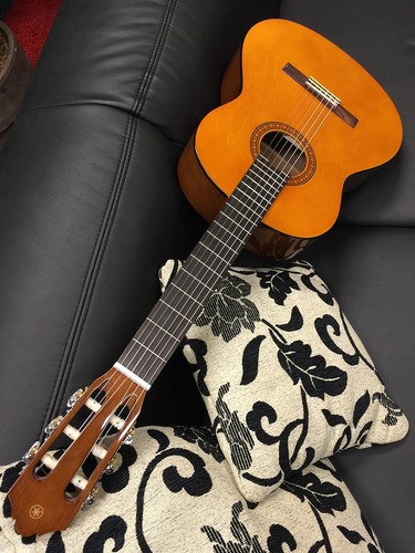Yamaha cs40 konzert gitarre - yamaha, ii