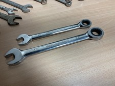 Konvolut Ratschenschlüssel (2 Stk.), diverse Maulschlüssel und Ringschlüssel
