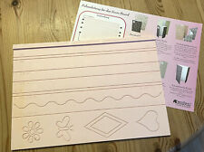 Prägeboard Kanban mit 17 gemusterten Kartonpapieren