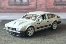 1/64 Hot Wheels 1985 Alfa