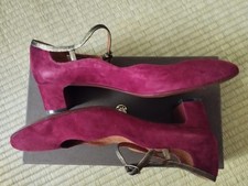  CHIE MIHARA Granat Gold Pumps