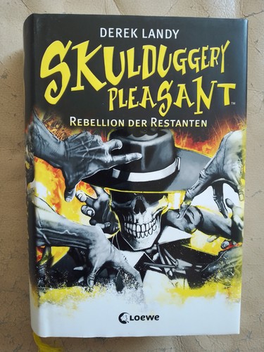 Derek landy skulduggery - derek, landy: