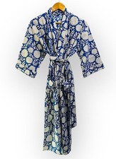 Blau-weißer Kimono Morgenmantel aus Baumwolle mit Blumenmuster | Bedruckter B...