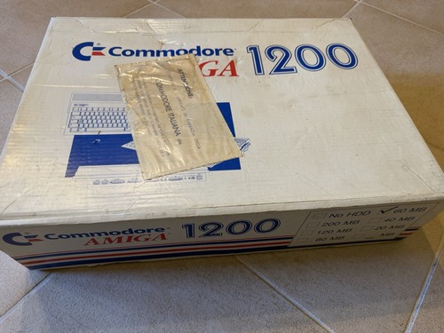 Commodore amiga 1200 - hdd, 64mb