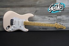 G&L Tribute Legacy SSS Gloss