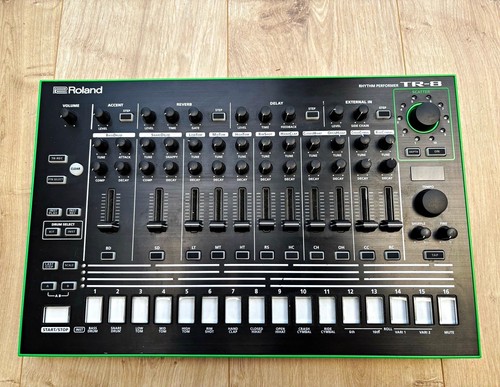Roland drummachine rhythm - roland,