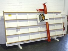 Vertikale Plattensägemaschine