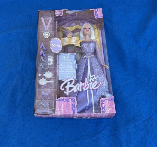 2004 the snow - 2004, barbie