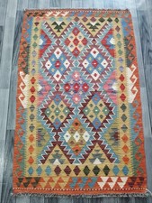 Mehrfarbiger handgeknüpfter