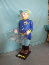 Werbefigur Kunststoff Kapitän Figur Warenträger Spielzeugkiste 121 cm Regal 13a3