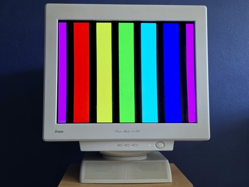 Diamondtron iiyama vision - 22",