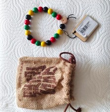 Farbenfrohes Holz-Armband von