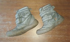 Winterschuhe / Winterstiefeletten / Winterstiefel Gefüttert Von POM POM 28 Grau