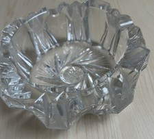 Vintage Aschenbecher   aus Bleiglas / Schleuderstern