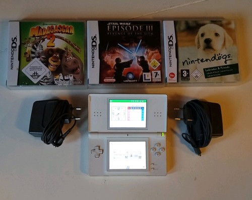 Nintendo lite white bundle - nintendo,