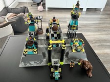 LEGO Rock Raiders: The Rock Raiders HQ (4990)