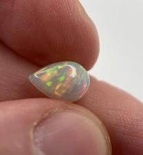 Welo Opal poliert 1,0 ct mit