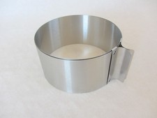 Tortenring, 8 cm hoch, stufenlos verstellbar 16 bis 30 cm
