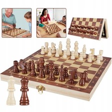 Schachbrett mit Figuren