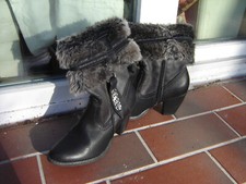 Tamaris Stiefeletten Boots Grösse 39 schwarz  dkl.braun Fellstulpen