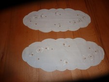 2x antike Tischdecke