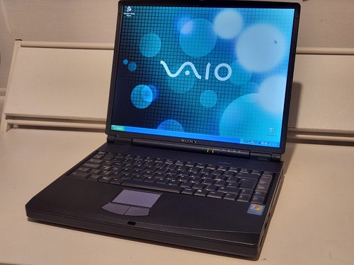 Retro windows laptop sony - retro,