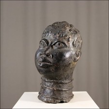 89667) Bronze Königin-Kopf