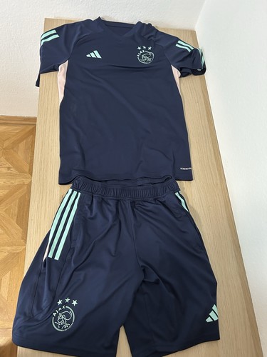 Ajax amsterdam kurz - ajax, anzug