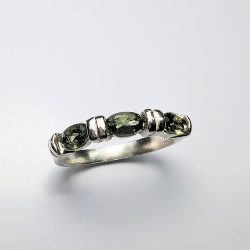 61ct natürlicher moldavit - 0,61ct,