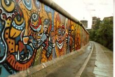 Postkarte :  BERLIN  - Berliner Mauer in KREUZBERG ; Mariannenplatz