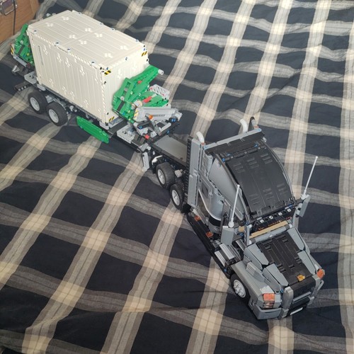 Lego technik mack anthem truck - technik,